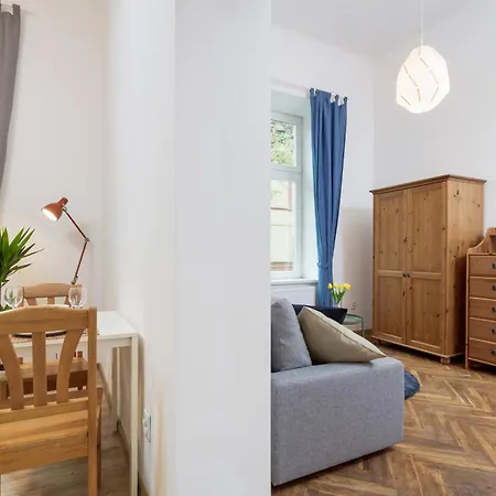Apartment With View - Dietla 68 Street
