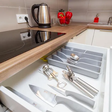 With View - Dietla 68 Street Апартаменты *